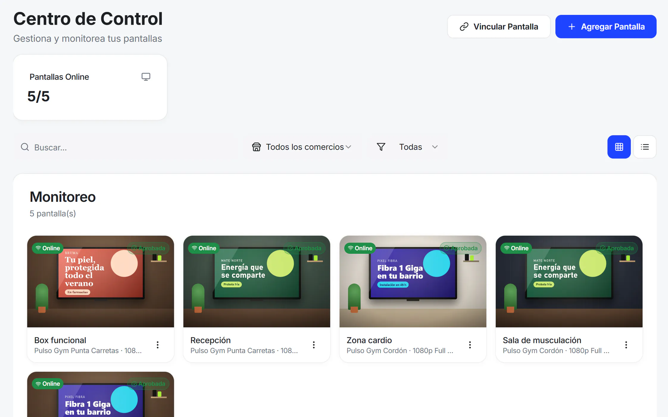 Portal del comercio de Hiper, Centro de Control: cinco pantallas online, cada TV con el anuncio de ejemplo que está pasando