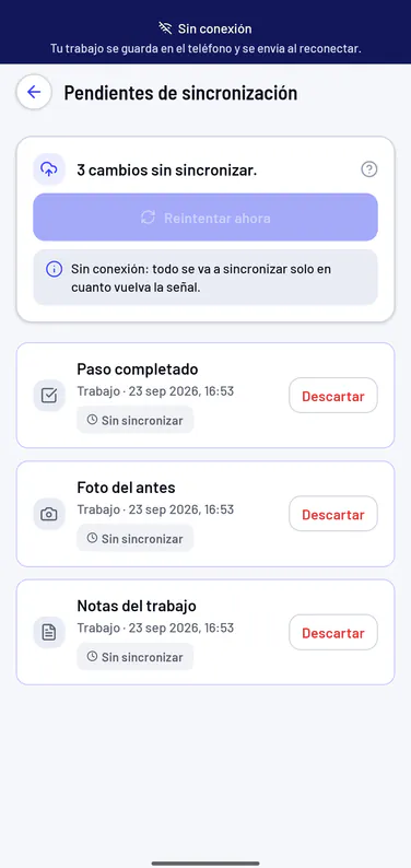 App del técnico sin señal, en Pendientes de sincronización: un paso, la foto del antes y las notas, en cola para sincronizarse solos cuando vuelva la señal