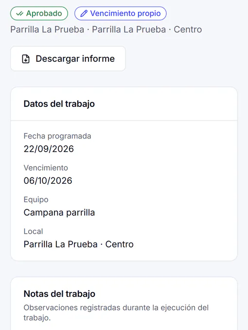 Un trabajo aprobado en el celular del cliente, con datos de ejemplo: Aprobado, el botón Descargar informe y los datos del trabajo